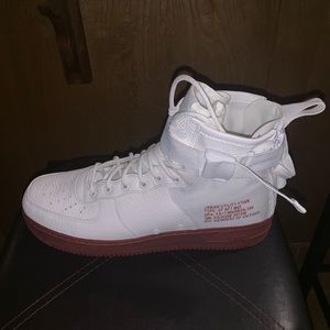 Nike men Air Force 1 mids. Men Size 11 brand new